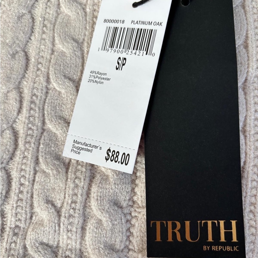 Truth by Republic Men’s Cable Knit Crewneck Sweater Beige Small NWT - Picture 5 of 6